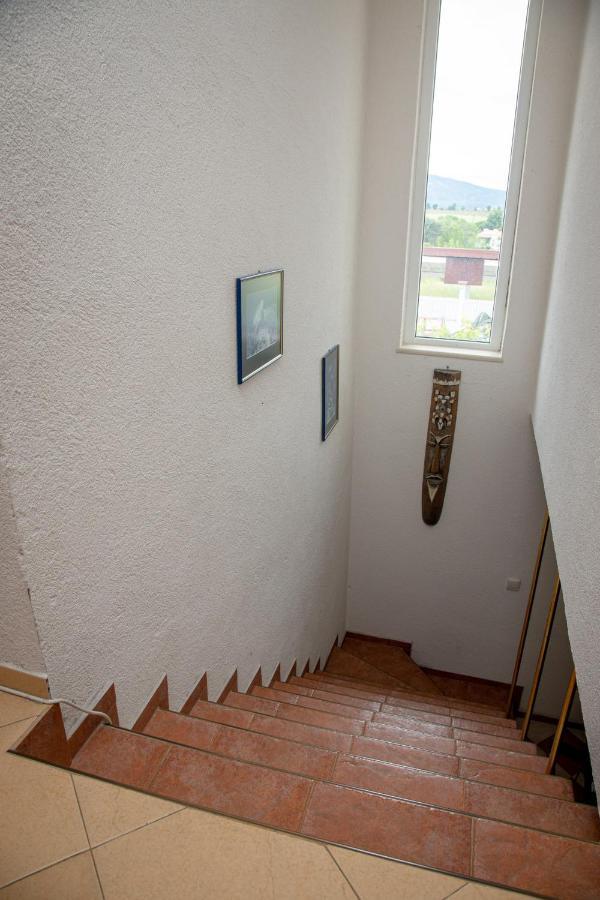 Villa Beni - 4 Bedroom Private House By Flаt Manаger Lozenets Eksteriør bilde