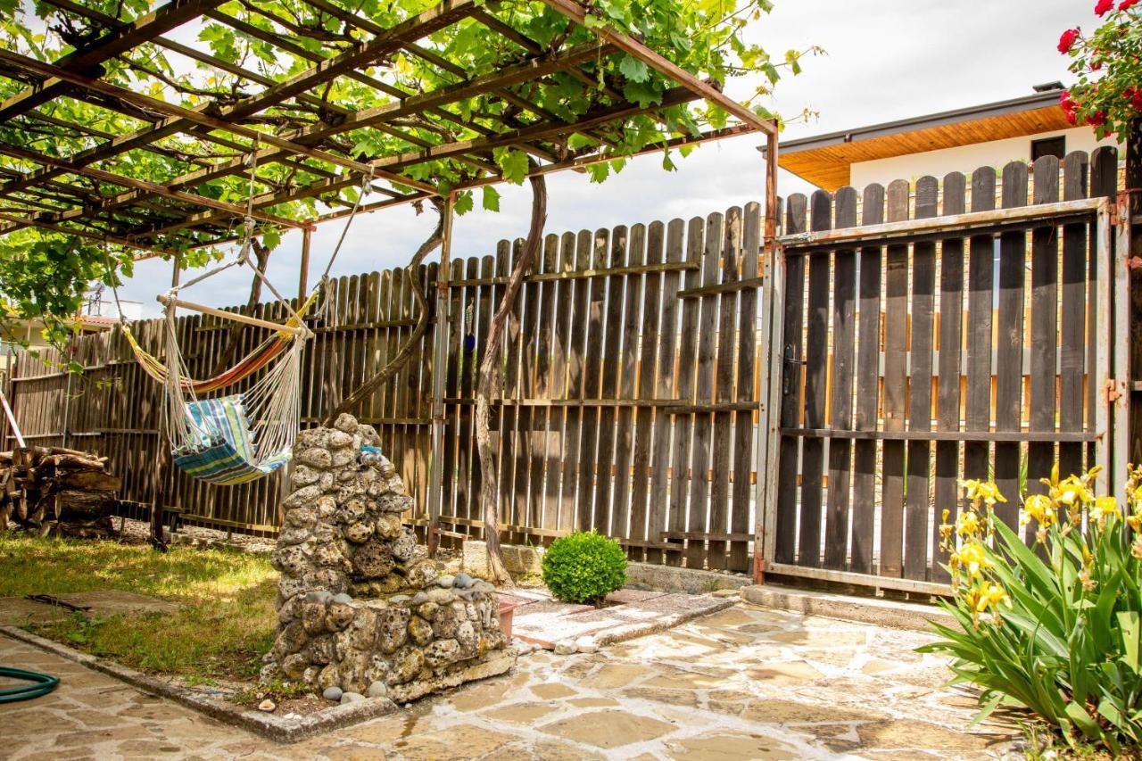 Villa Beni - 4 Bedroom Private House By Flаt Manаger Lozenets Eksteriør bilde